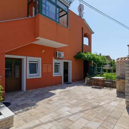 Emma By Rent Istria Appartement